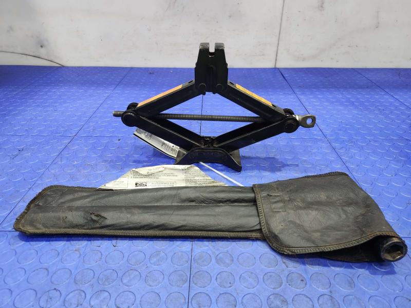 2010 Chevrolet Tahoe Jack Assembly