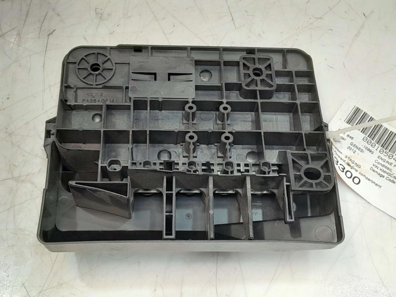 2012 Genesis Genesis Engine Fuse Box