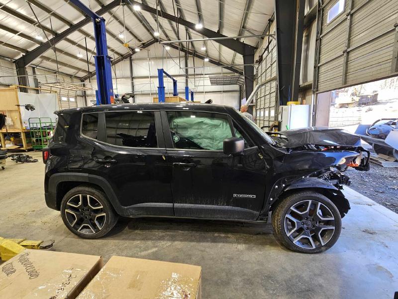 2021 Jeep Renegade Center Pillar