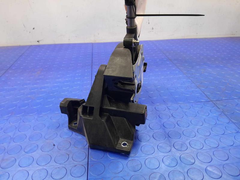 2018 Chevrolet Cruze Floor Shifter