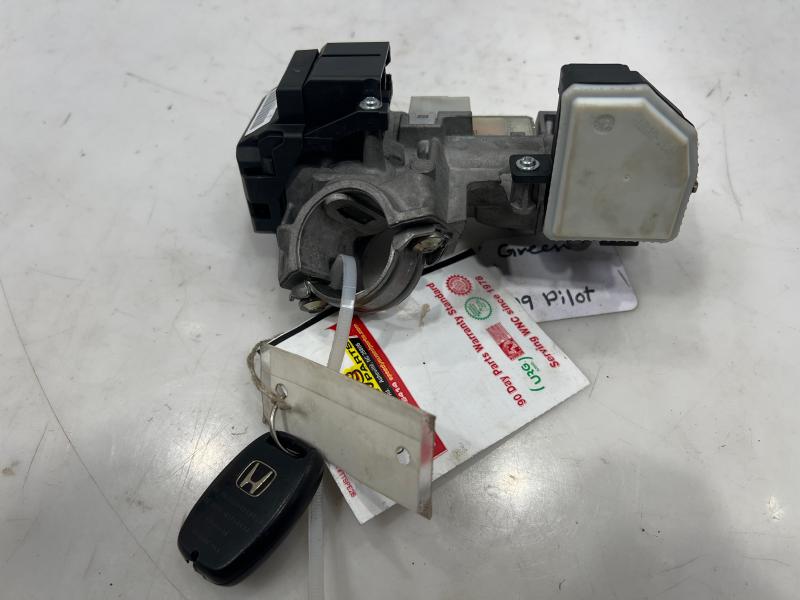 2009 - 2015 Honda Pilot Ignition Swiitch Assembly with Broken Key OEM 06351SZAA01