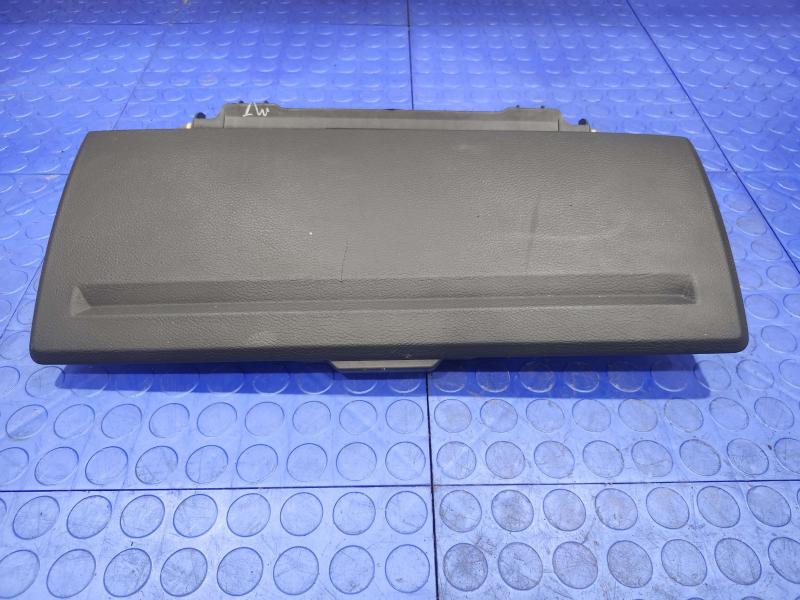 2010 Dodge Ram 1500 Glove Box