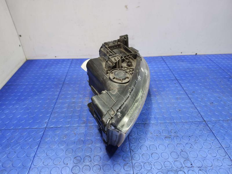 2016 Kia Sedona Headlamp Assembly