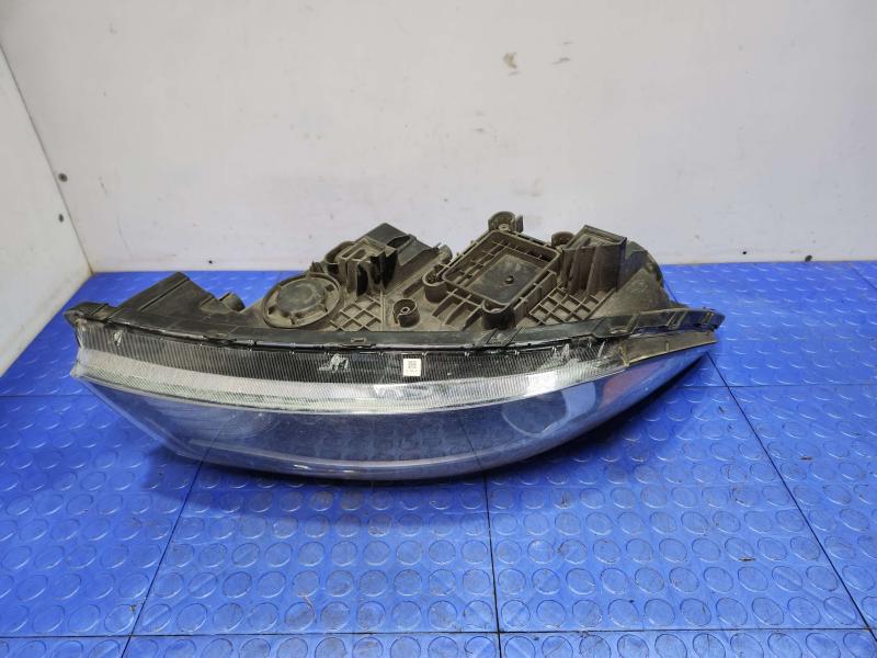 2016 Kia Sedona Headlamp Assembly