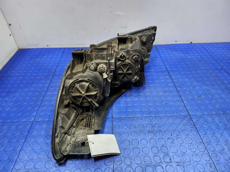 2016 Kia Sedona Headlamp Assembly
