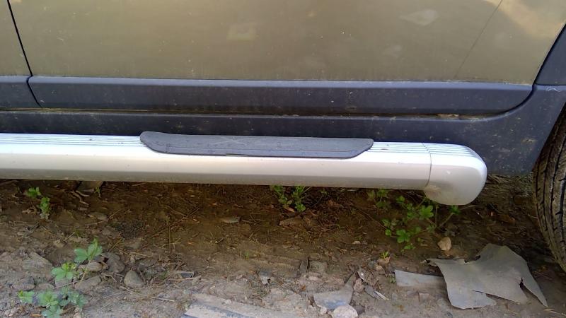 2003 - 2012 Volvo XC90 Rear Door Molding Lower LH Driver Side OEM 30698453