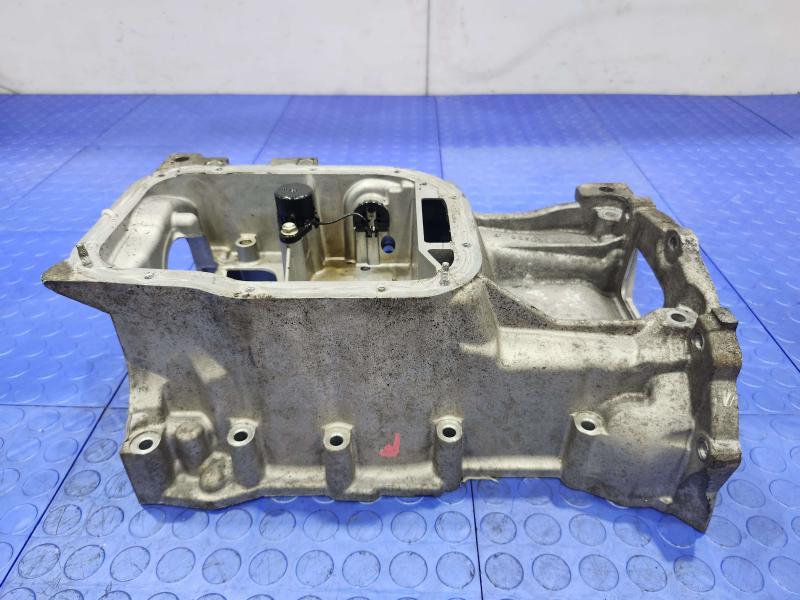 2017 Toyota Prius Oil Pan