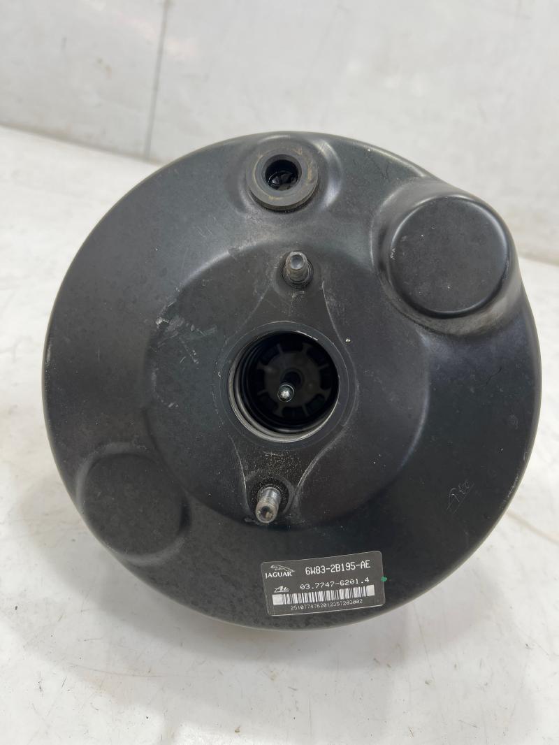 2007 - 2015 Jaguar XK Power Brake Booster OEM C2P5221