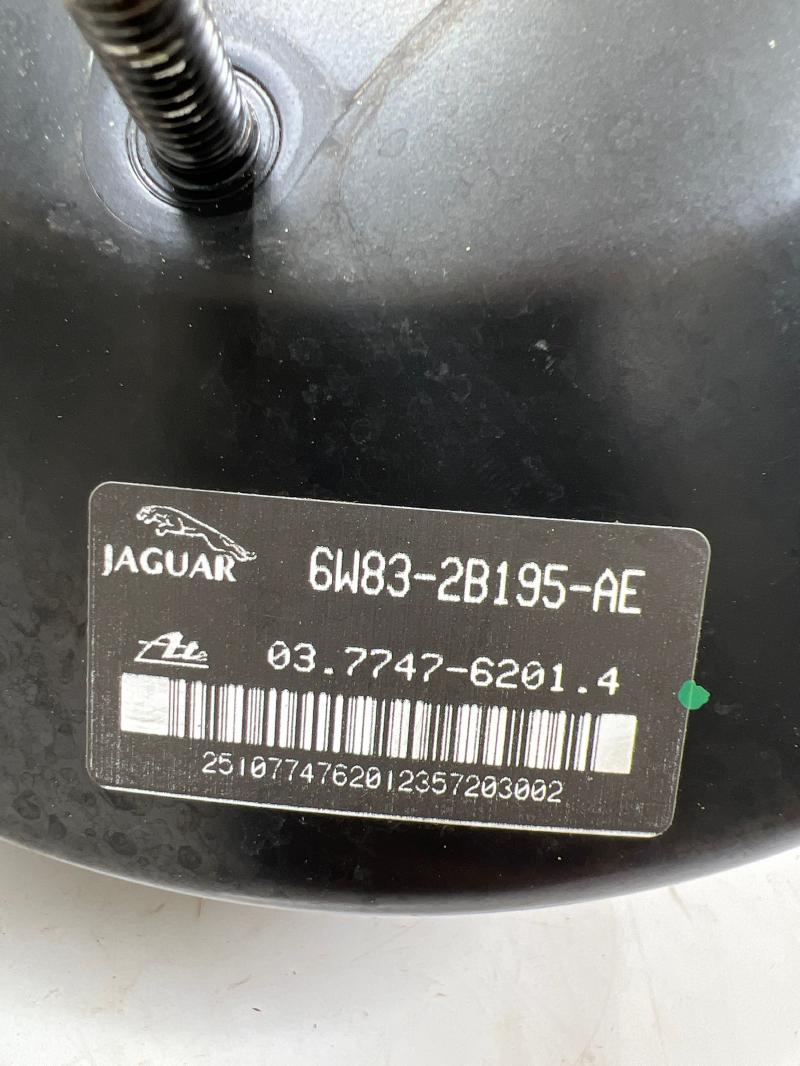 2007 - 2015 Jaguar XK Power Brake Booster OEM C2P5221