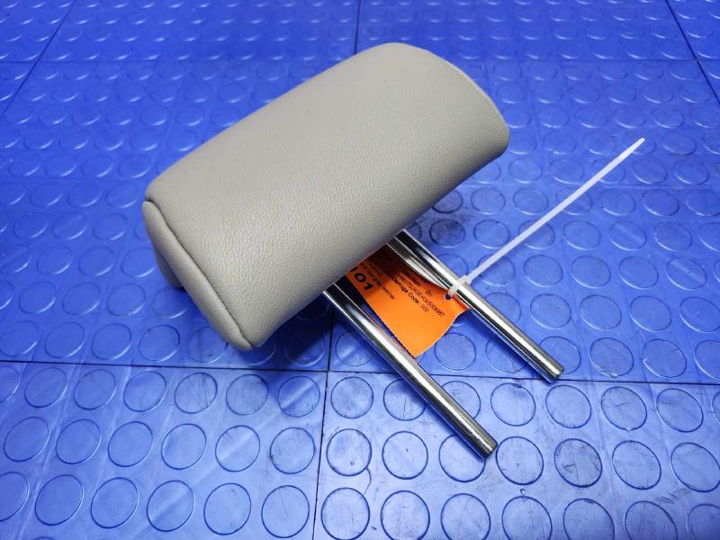 2010 Toyota Highlander Headrest