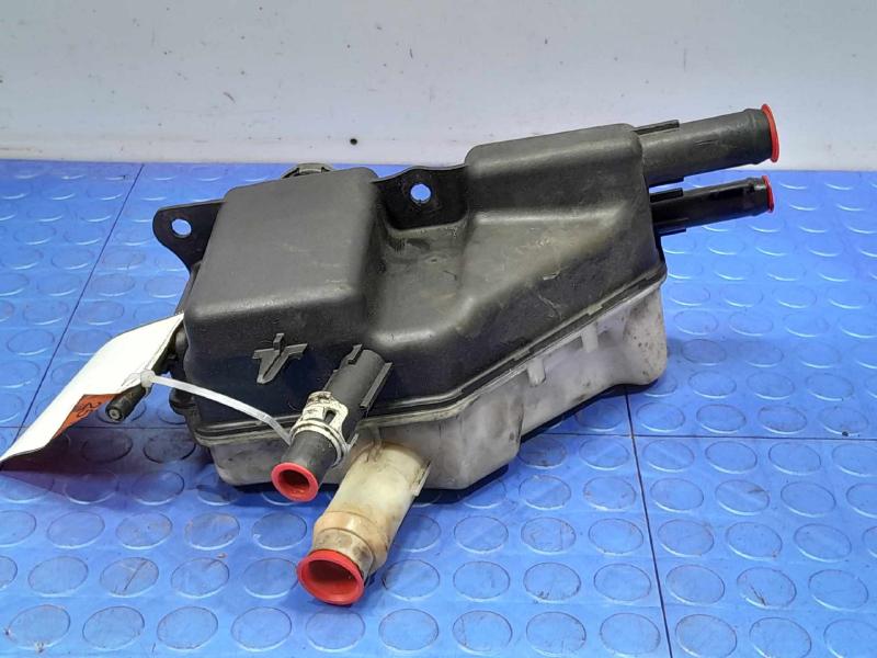 2013 Ford F-250 Super Duty Coolant Recovery Bottle
