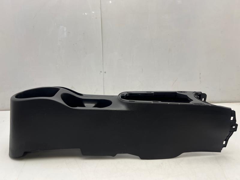 2012 2013 Kia Soul Center Console Assembly Black Fits Auto Trans ONLY OEM 846112K000WK