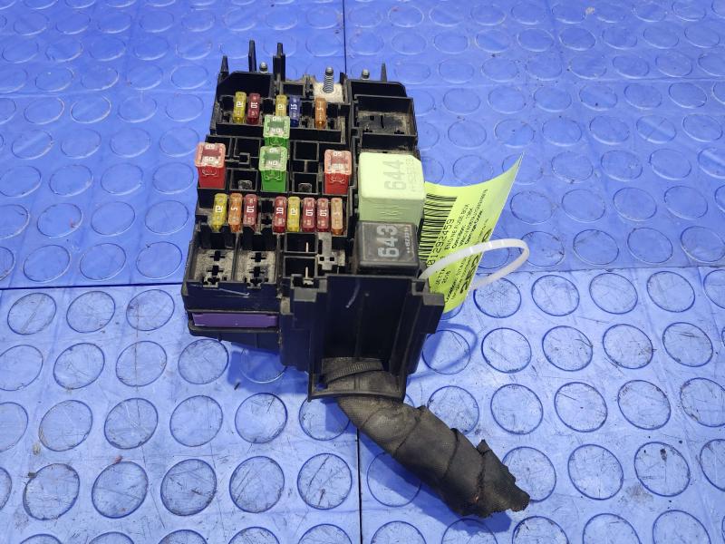 2016 Volkswagen Jetta Engine Fuse Box