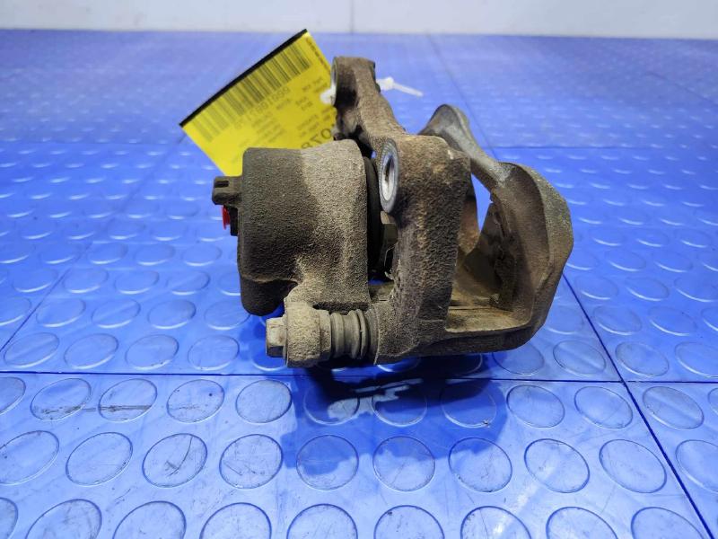 2013 Nissan Juke Caliper