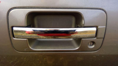 2000 - 2002 Isuzu Trooper Front Door Handle Assembly Gray LH Driver Side OEM 8978172900