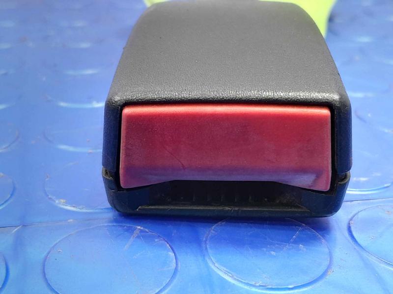 2011 Ford F-250 Super Duty Front Seat Belt