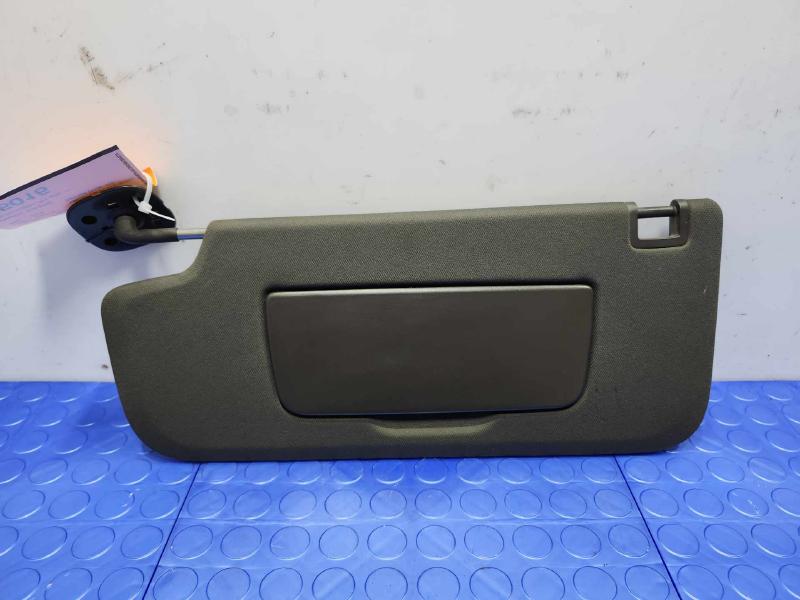 2020 GMC Sierra 1500 Sun Visor