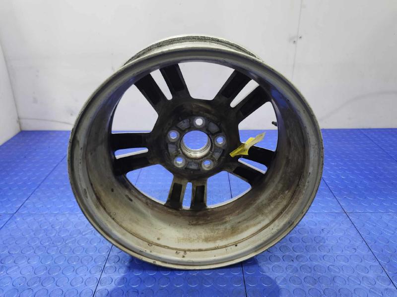 2014 Ford Mustang Wheel