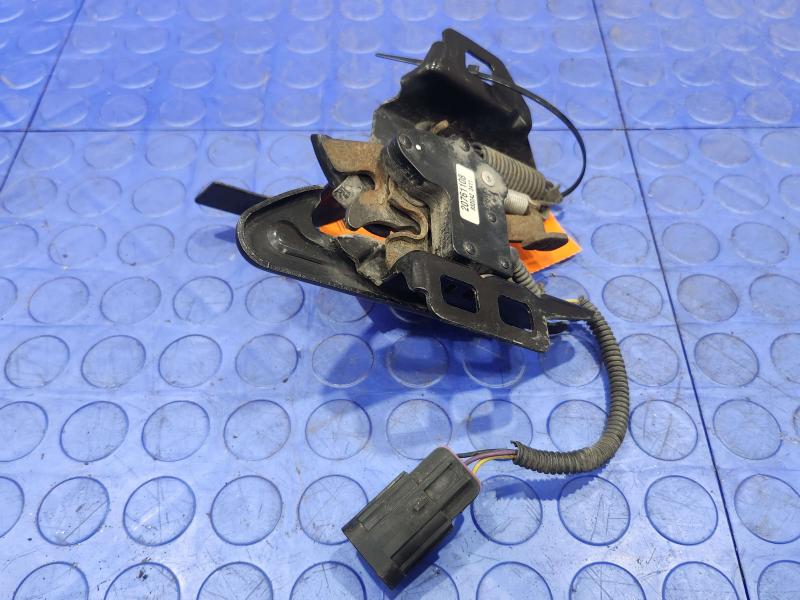 2009 Chevrolet Malibu Hood Latch