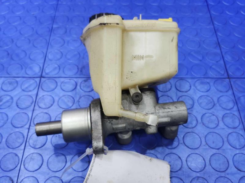 2006-2008 BMW Z4 3.0L Brake Master Cylinder Assembly Genuine OEM 34316776002