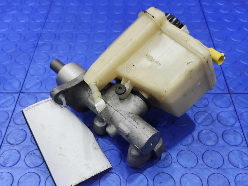 2006-2008 BMW Z4 3.0L Brake Master Cylinder Assembly Genuine OEM 34316776002