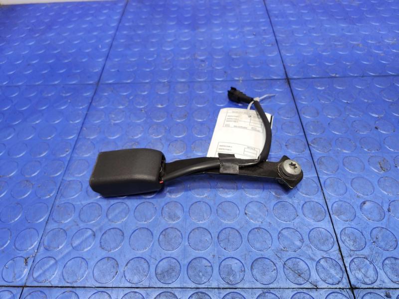 2014 Ford Mustang Front Seat Belt
