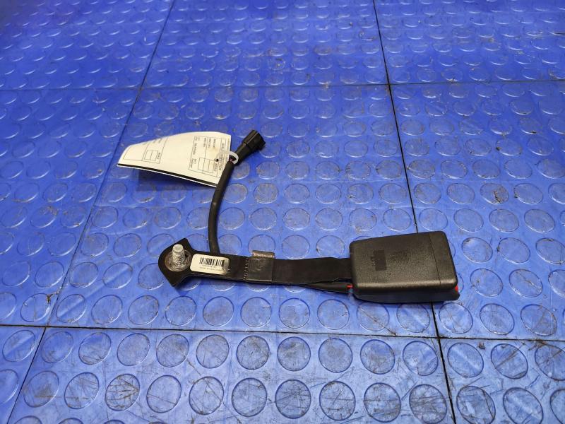 2014 Ford Mustang Front Seat Belt