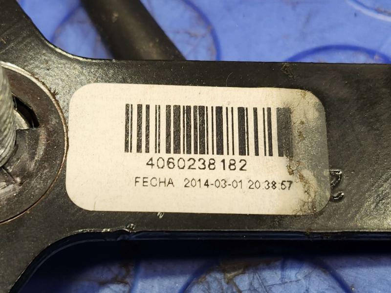 2014 Ford Mustang Front Seat Belt