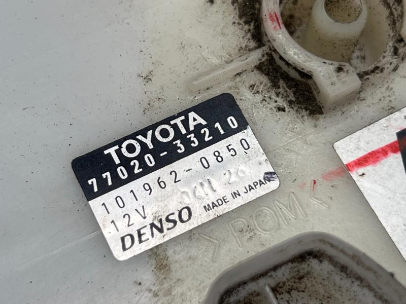 2007-2012 Lexus ES350 Fuel Pump Assembly Genuine OEM Part 232210A040