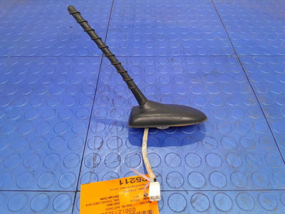 2010-2011 Toyota Prius Radio Antenna Assembly w/o Bluetooth OEM 86300-47070