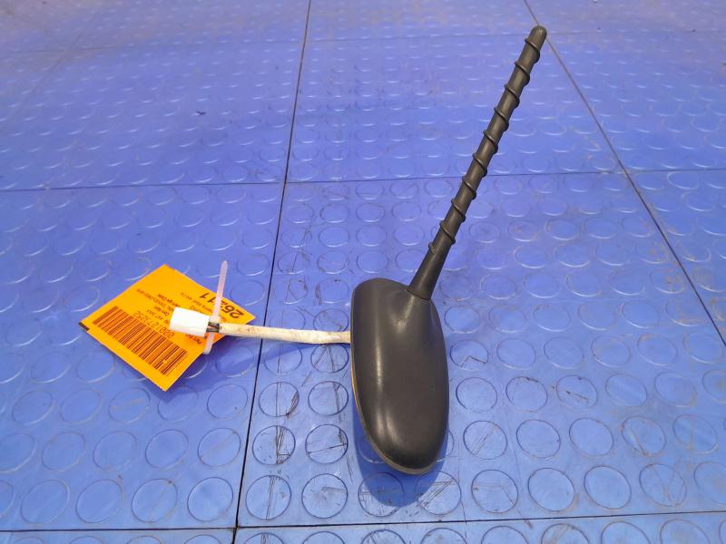 2010-2011 Toyota Prius Radio Antenna Assembly w/o Bluetooth OEM 86300-47070