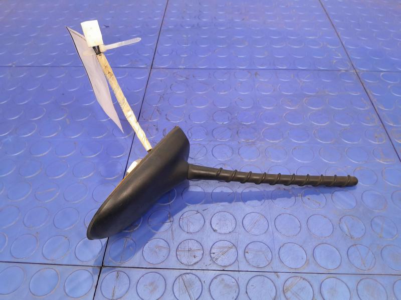 2010-2011 Toyota Prius Radio Antenna Assembly w/o Bluetooth OEM 86300-47070