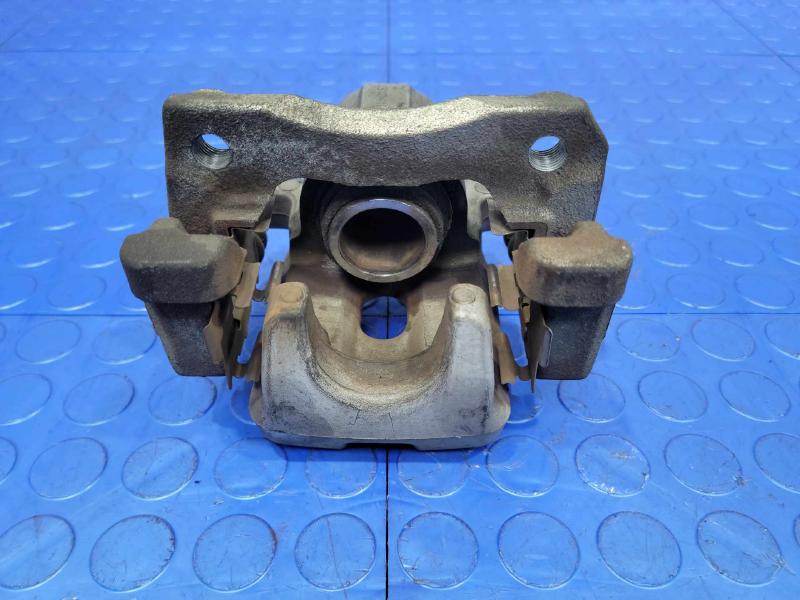 2015 Toyota Camry Caliper
