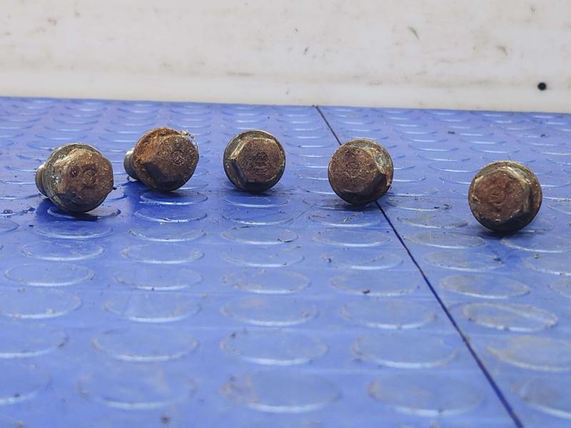 2006 Mercedes CLS-Class Lug Nuts
