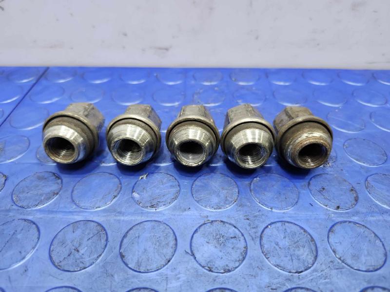 2014 Ram 1500 Lug Nuts