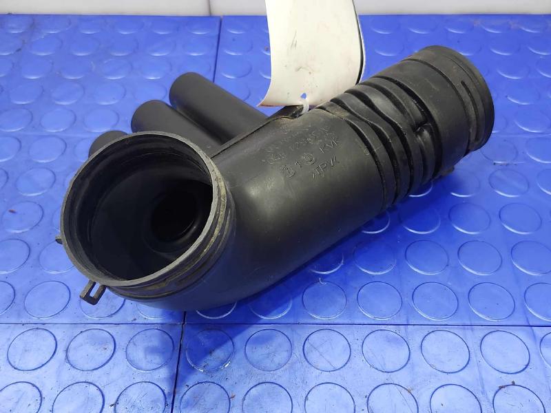 2013 Volkswagen Jetta Air Intake Tube/Resonator