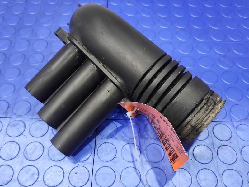 2013 Volkswagen Jetta Air Intake Tube/Resonator