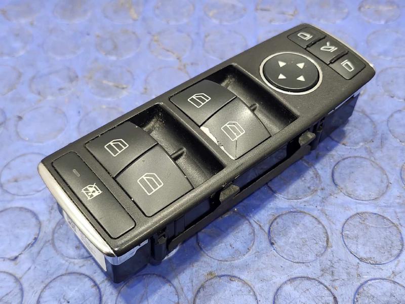 2012 Mercedes ML-Class Door Switch Front