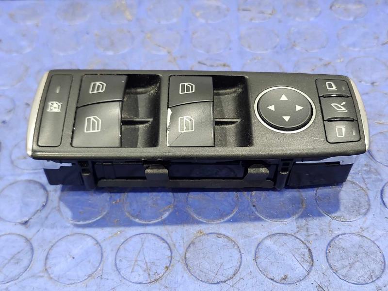 2012 Mercedes ML-Class Door Switch Front