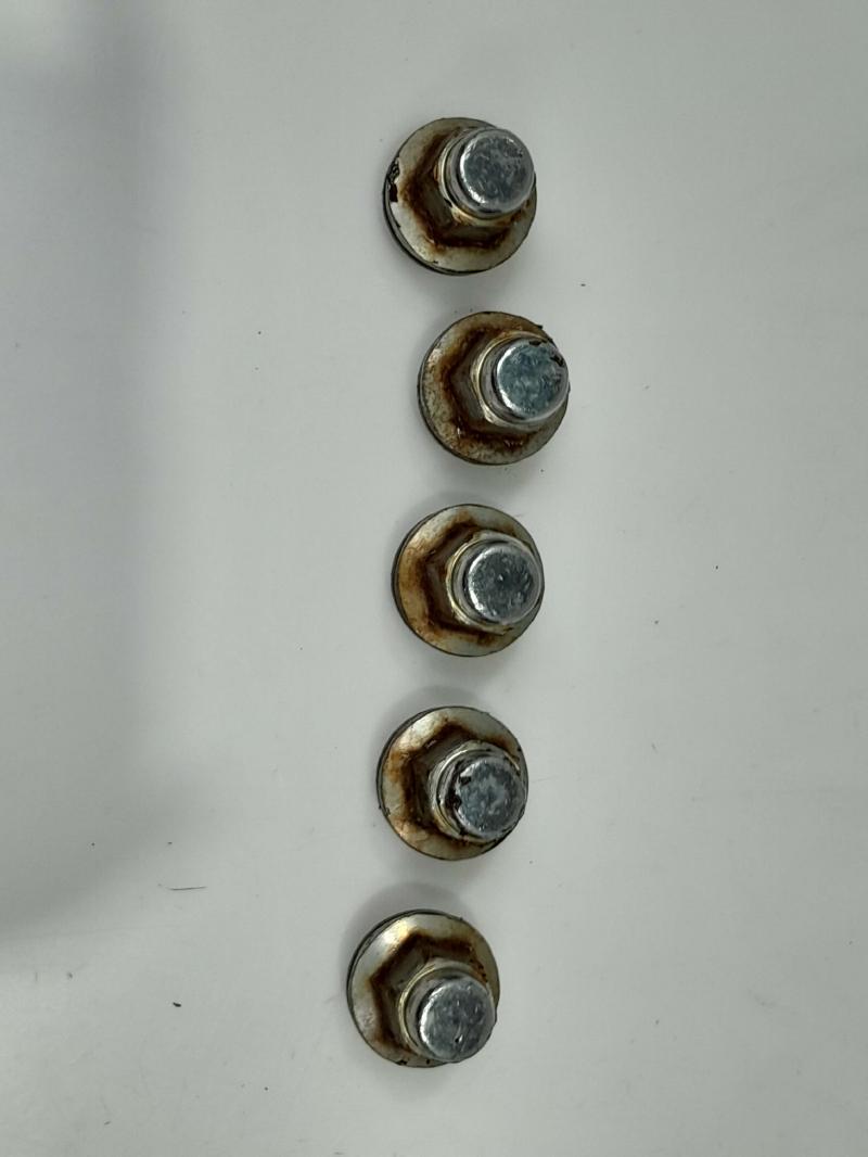 2008 Toyota Sequoia Lug Nuts