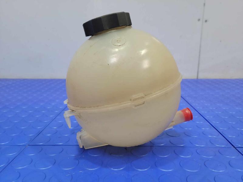 2016 Chevrolet Malibu Coolant Recovery Bottle
