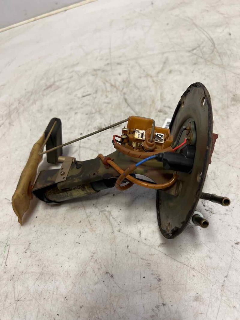 1997 Honda CRV Fuel Pump Assembly OEM 17040S10A01
