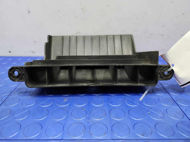 2013-2019 Hyundai Santa Fe Engine Air Intake Shield Genuine OEM 28213B8100