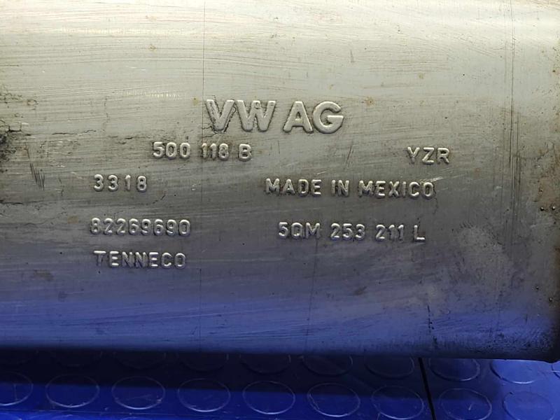 2019-2021 Volkswagen Jetta 1.4L Center Intermediate Exhaust Muffler OEM 5QM253209AJ