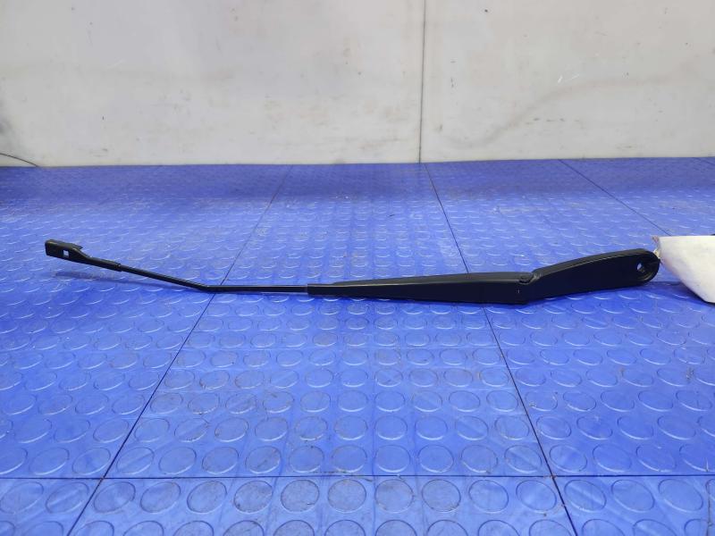 2017 BMW X1 Wiper Arm