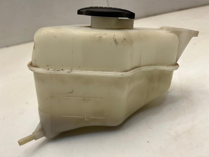 2014 - 2020 Kia Sorento Coolant Overflow Reservoir Expansion Tank OEM 254302W000
