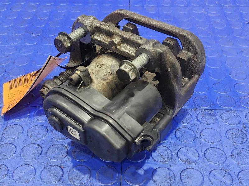 2012 Mercedes ML-Class Caliper