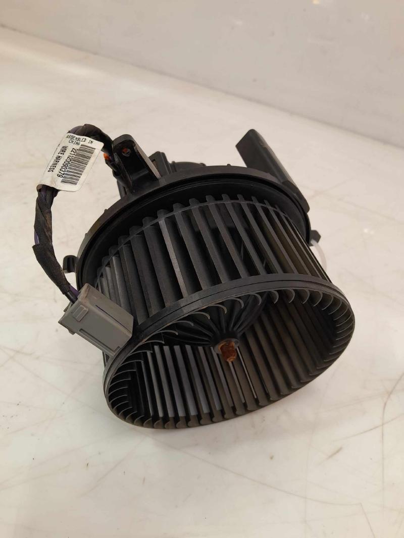 2013 Chevrolet Traverse Blower Motor