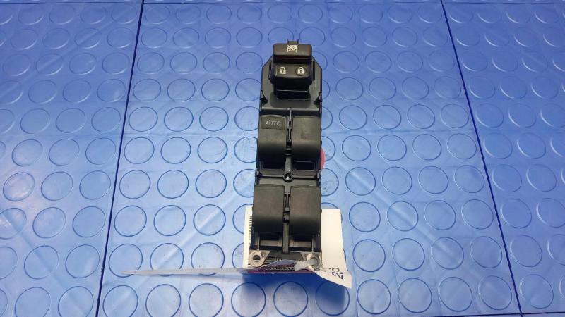 2009-2013 Toyota Corolla Master Window Switch Assembly OEM 8482002240