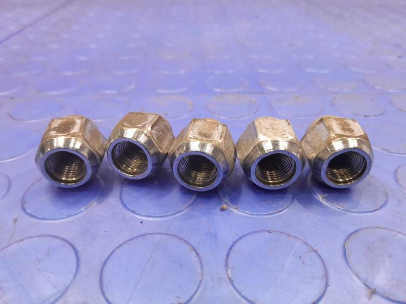 2016 Subaru Legacy Lug Nuts